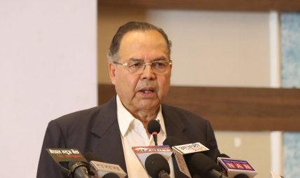 झलनाथ खनालको उपचार खर्च दिने सरकारको निर्णय सर्वोच्चद्वारा बदर