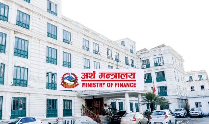 भोटेकोशी बाढी प्रभावित व्यवसायीलाई १८ प्रकारका राहत, कर छुटदेखि सहुलियत कर्जासम्म