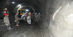 चिलिमे सुरुङमा तीन शव फेला, दुई शव बाहिर निकालियो